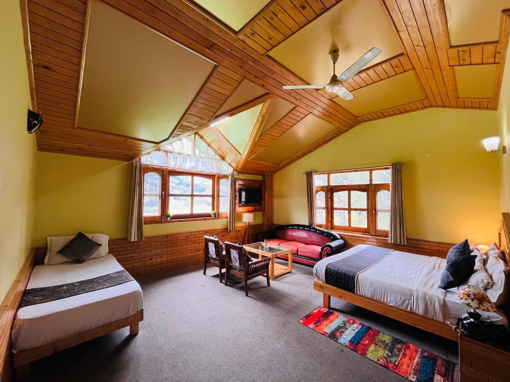The Hollywood Vibes - #Riverview #Premium Rooms #Prime Location #Most Awarded #Parking #Top Rated #Open Terrace #Best Selling Hotel In Manali Eksteriør billede