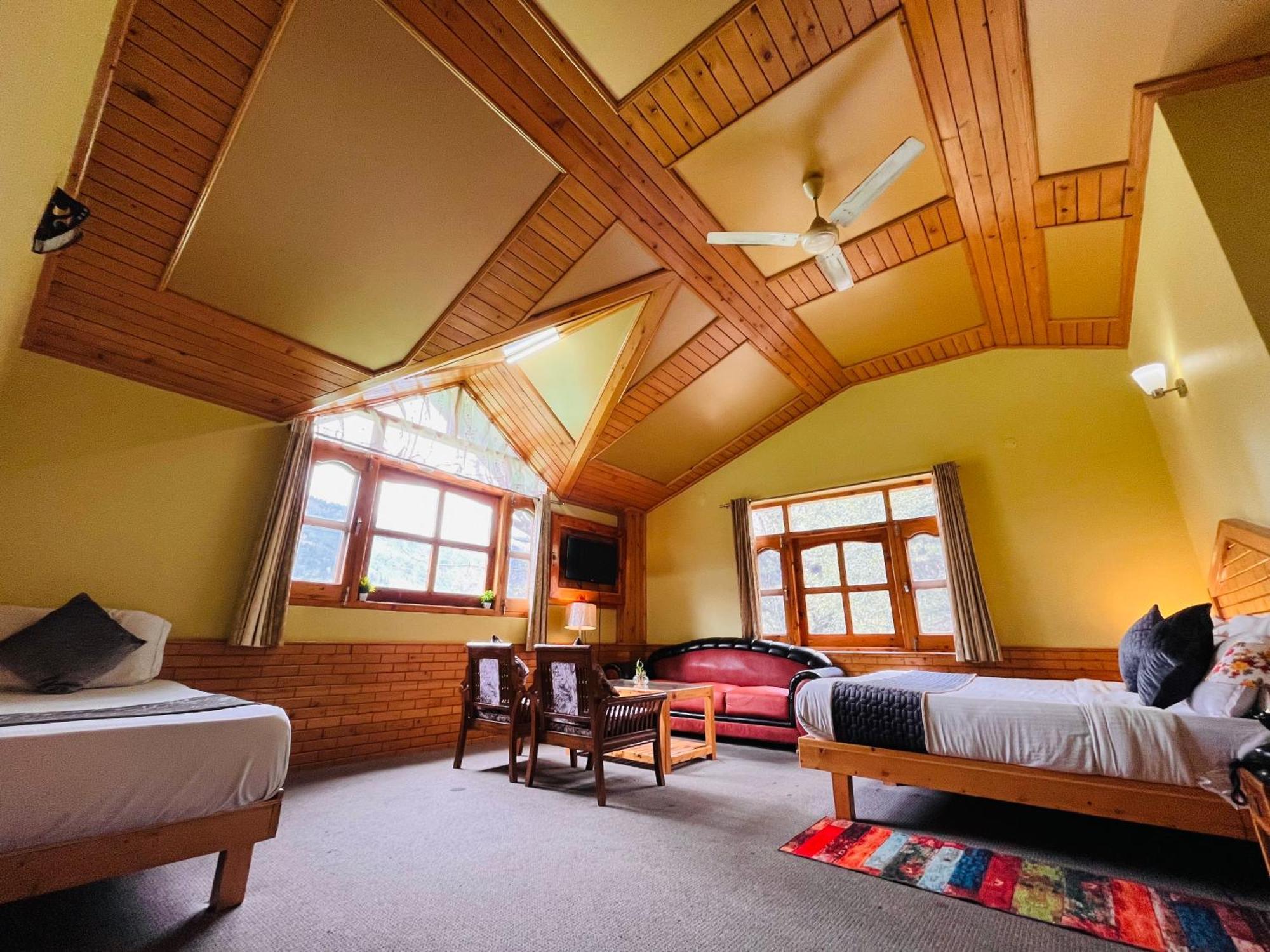 The Hollywood Vibes - #Riverview #Premium Rooms #Prime Location #Most Awarded #Parking #Top Rated #Open Terrace #Best Selling Hotel In Manali Eksteriør billede