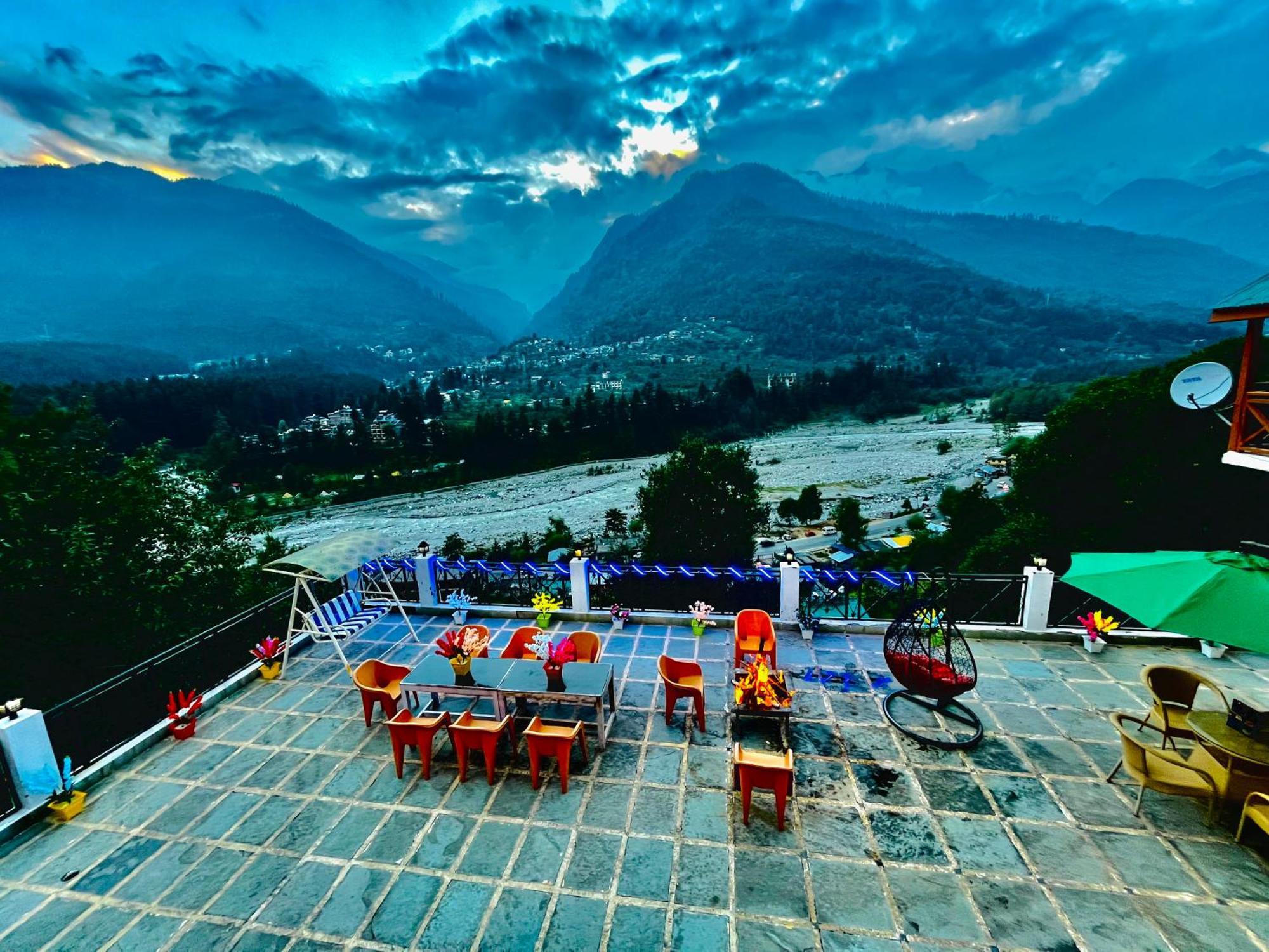 The Hollywood Vibes - #Riverview #Premium Rooms #Prime Location #Most Awarded #Parking #Top Rated #Open Terrace #Best Selling Hotel In Manali Eksteriør billede