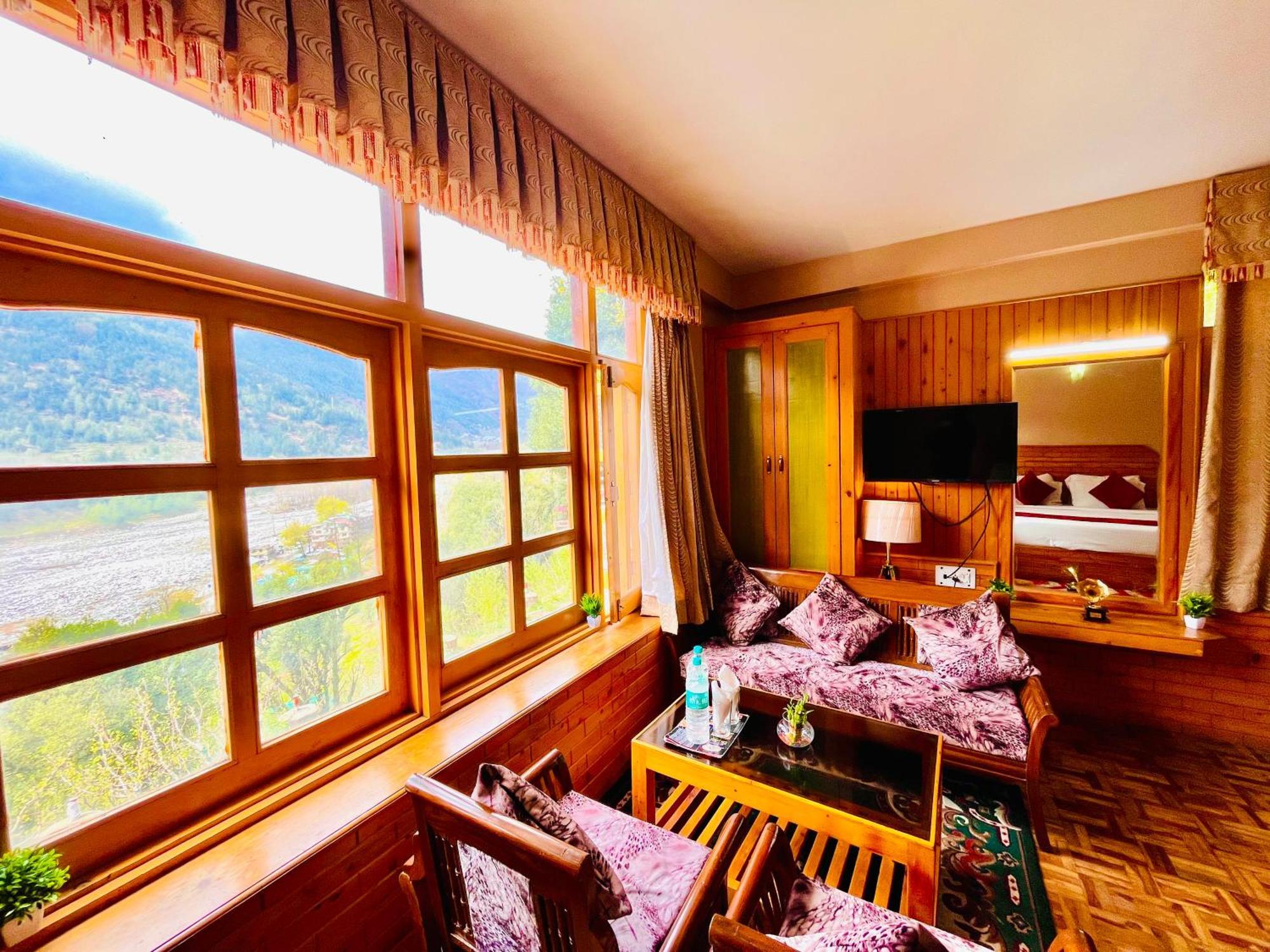 The Hollywood Vibes - #Riverview #Premium Rooms #Prime Location #Most Awarded #Parking #Top Rated #Open Terrace #Best Selling Hotel In Manali Eksteriør billede
