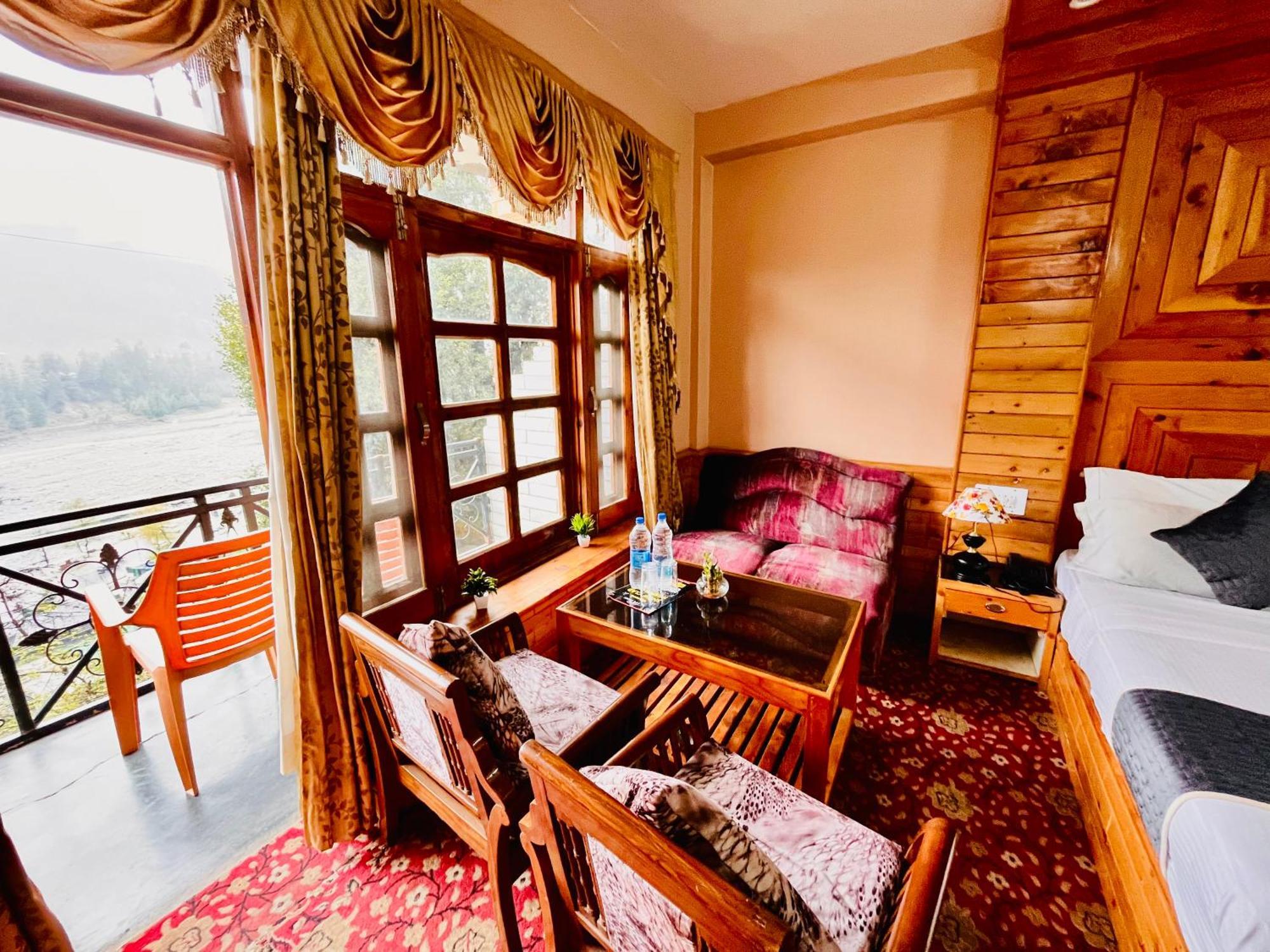 The Hollywood Vibes - #Riverview #Premium Rooms #Prime Location #Most Awarded #Parking #Top Rated #Open Terrace #Best Selling Hotel In Manali Eksteriør billede