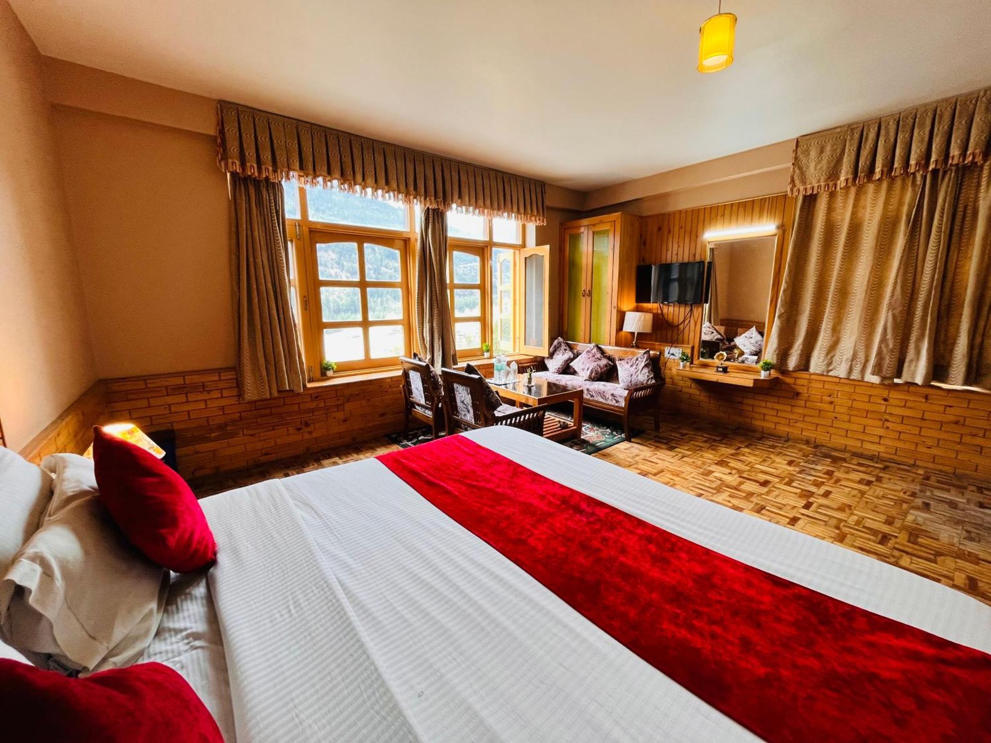 The Hollywood Vibes - #Riverview #Premium Rooms #Prime Location #Most Awarded #Parking #Top Rated #Open Terrace #Best Selling Hotel In Manali Eksteriør billede