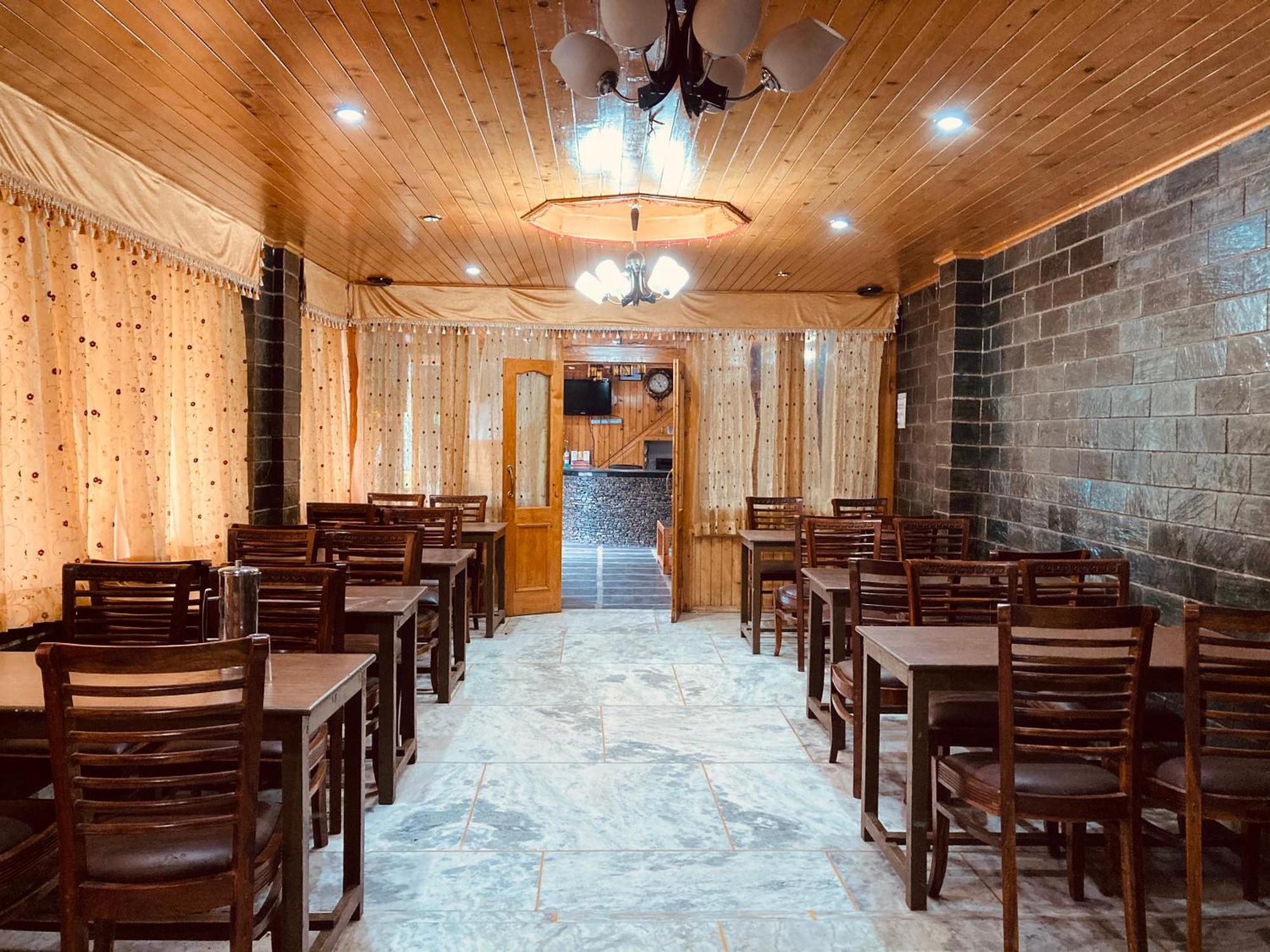 The Hollywood Vibes - #Riverview #Premium Rooms #Prime Location #Most Awarded #Parking #Top Rated #Open Terrace #Best Selling Hotel In Manali Eksteriør billede