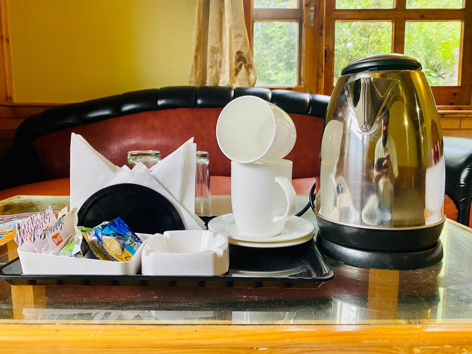 The Hollywood Vibes - #Riverview #Premium Rooms #Prime Location #Most Awarded #Parking #Top Rated #Open Terrace #Best Selling Hotel In Manali Eksteriør billede