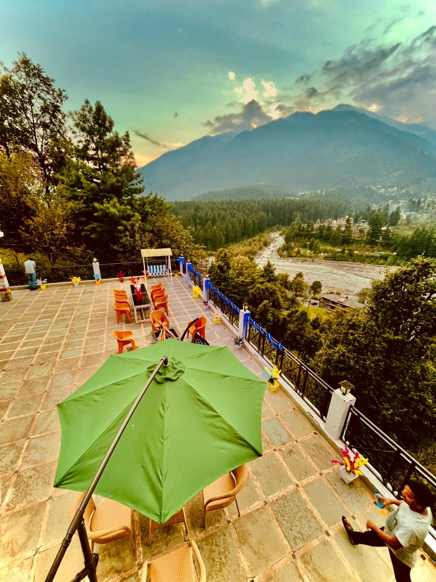 The Hollywood Vibes - #Riverview #Premium Rooms #Prime Location #Most Awarded #Parking #Top Rated #Open Terrace #Best Selling Hotel In Manali Eksteriør billede